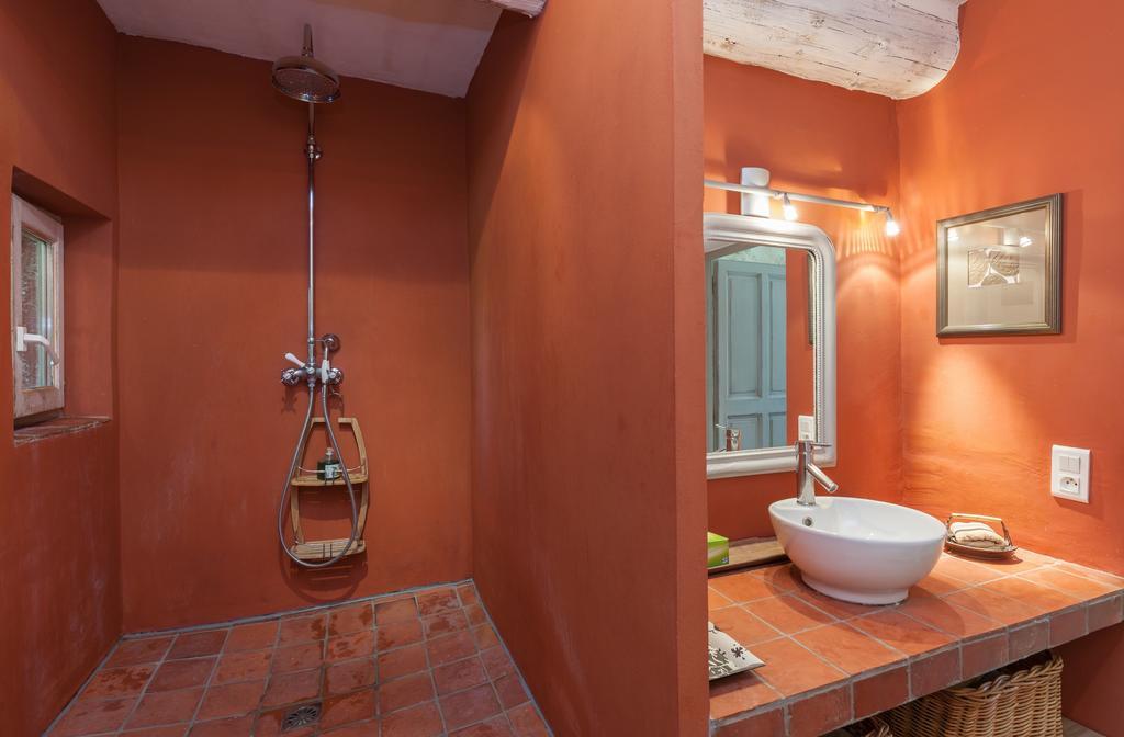 La Louviere Des Bruyeres Bed & Breakfast Robion en Luberon ห้อง รูปภาพ
