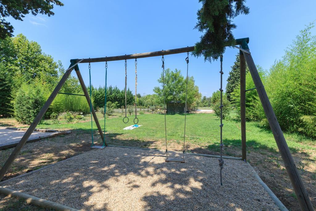 La Louviere Des Bruyeres Bed & Breakfast Robion en Luberon ภายนอก รูปภาพ