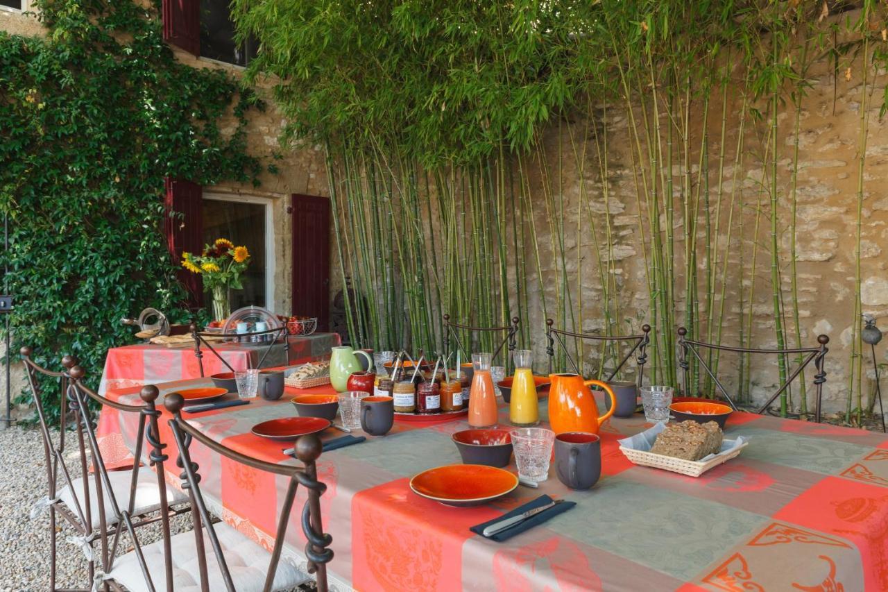 La Louviere Des Bruyeres Bed & Breakfast Robion en Luberon ภายนอก รูปภาพ